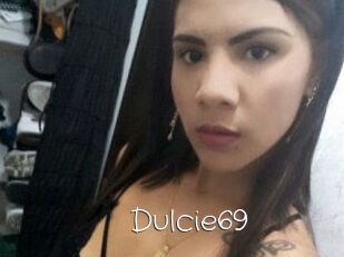 Dulcie_69