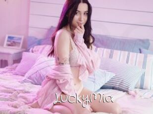 LuckyMia