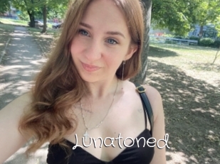 Lunatoned