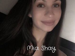 Mia_Shay