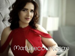 Maturecourtesan