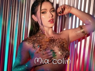 Mia_colin