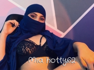 Mia_hotty62