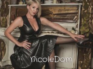 NicoleDom