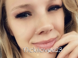 Nickilovee23