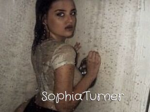 Sophia_Turner