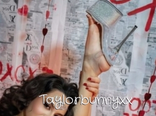 Taylorbunnyxx