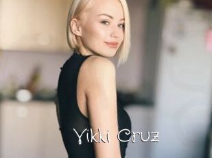 Vikki_Cruz